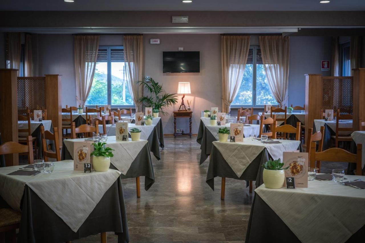 L'Anfora Hotel Deruta Ngoại thất bức ảnh